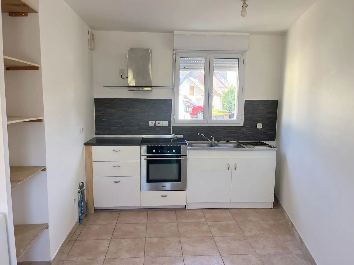 Appartement à louer, 42m², Bû