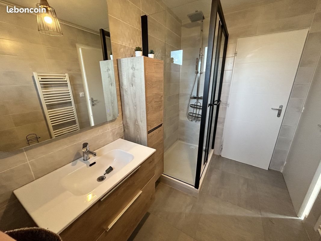 Maison à louer, 86m², Anneyron