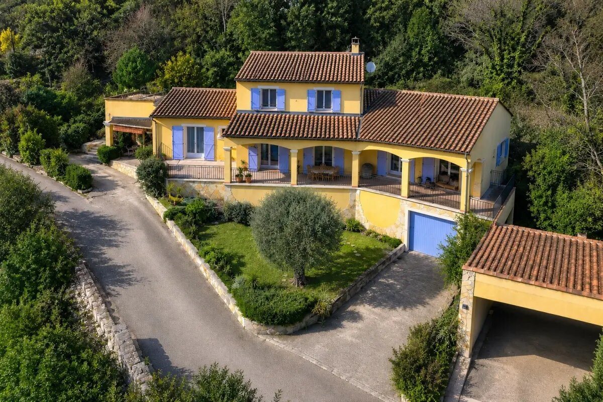 Maison à vendre, 156m², Tourrette-Levens