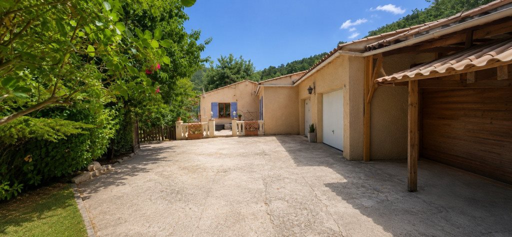 Maison à vendre, 125m², Tourrette-Levens