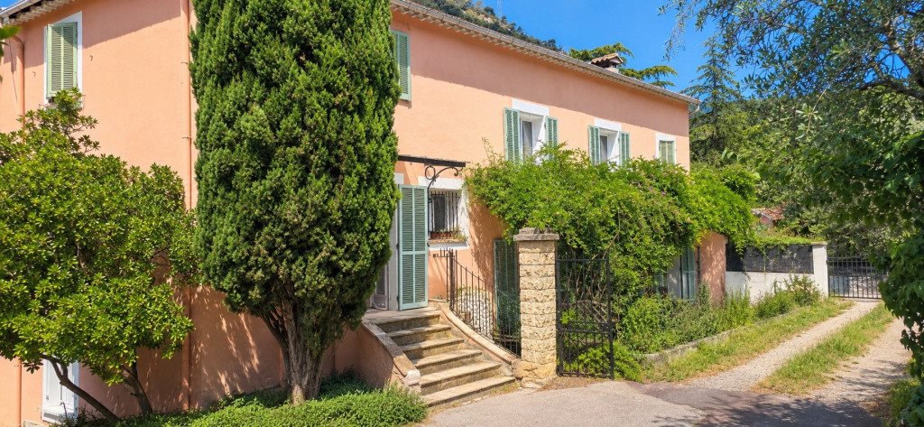 Maison à vendre, 167m², Tourrette-Levens