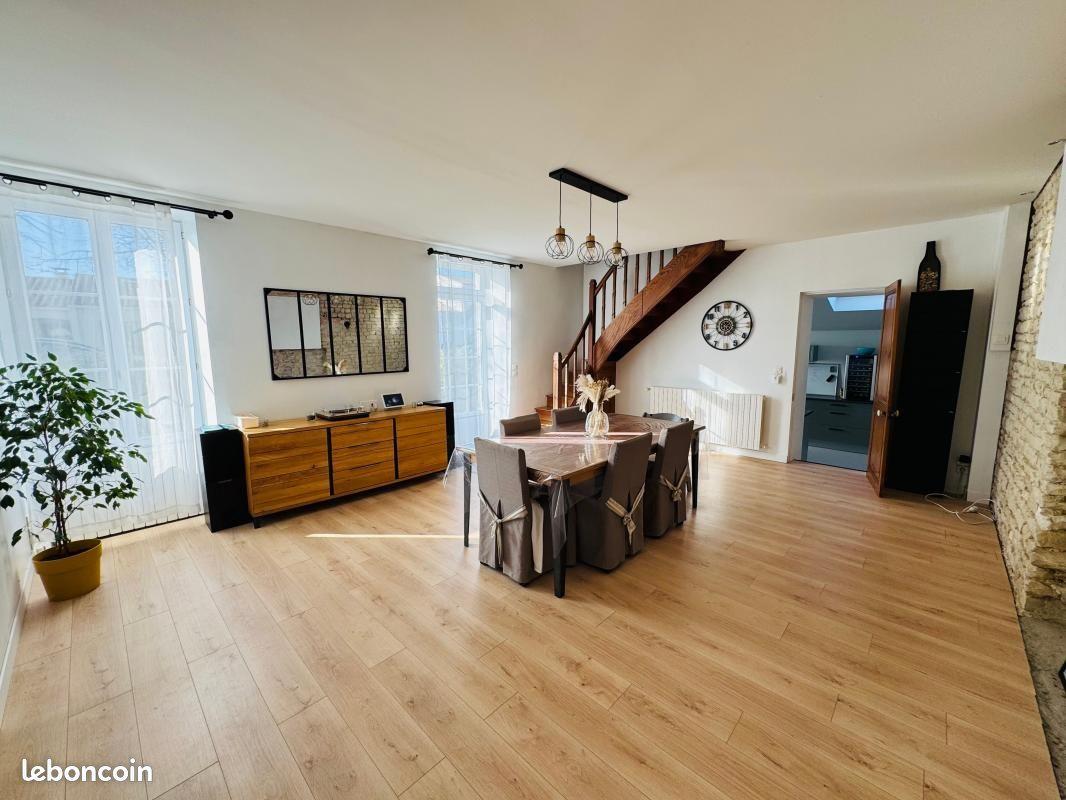 Maison à vendre, 220m², Angliers
