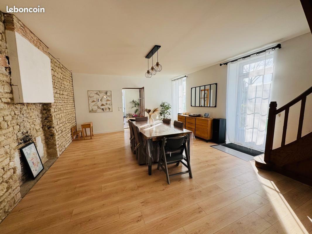 Maison à vendre, 220m², Angliers