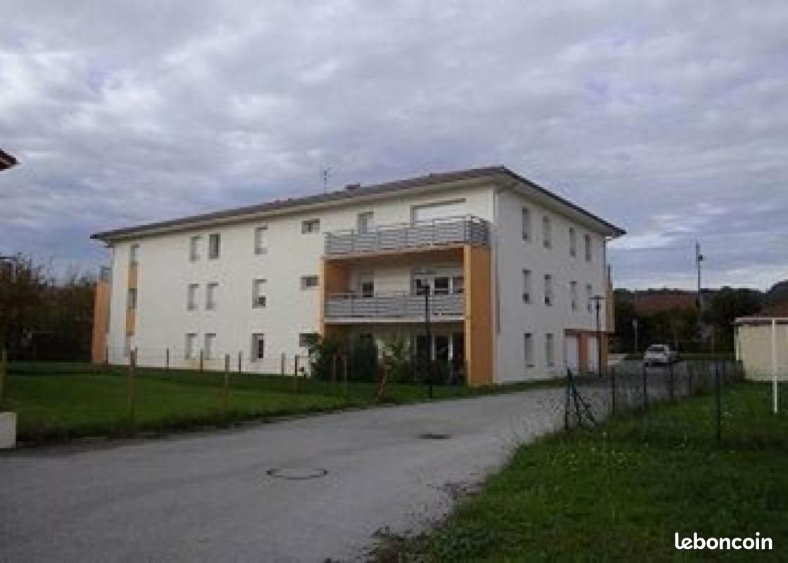 Appartement à louer, 71m², Izernore