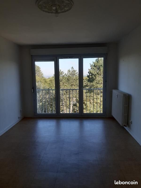 Appartement à louer, 75m², Autun