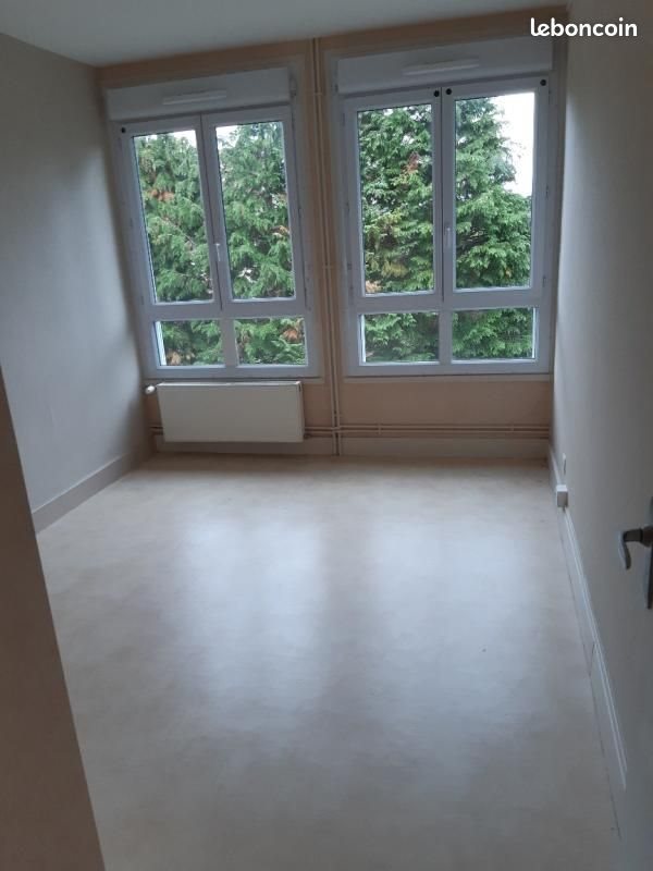 Appartement à louer, 68m², Mesvres