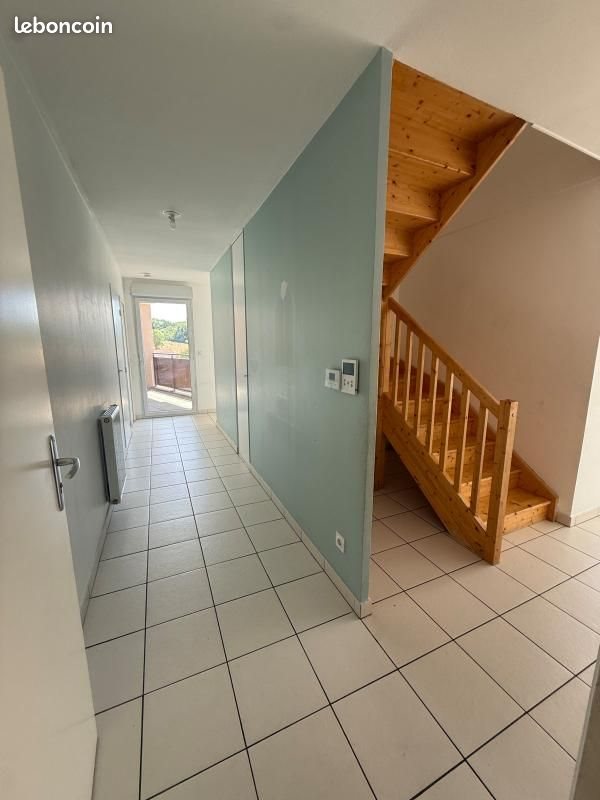 Appartement à louer, 98m², Ternay