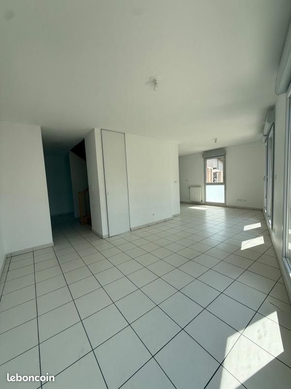 Appartement à louer, 98m², Ternay