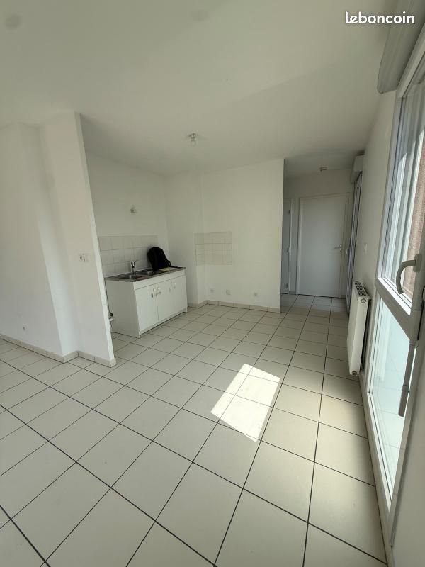 Appartement à louer, 98m², Ternay