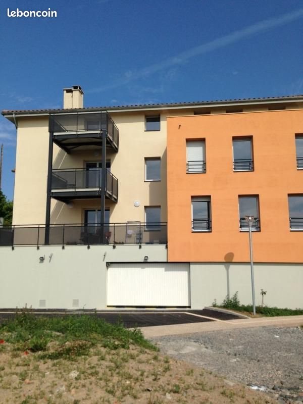 Appartement à louer, 80m², Duerne