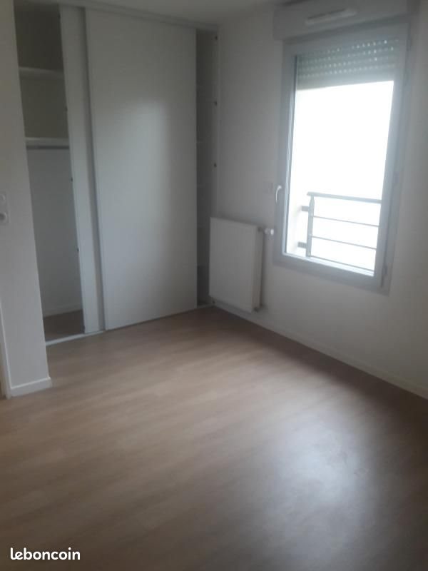 Appartement à louer, 80m², Duerne