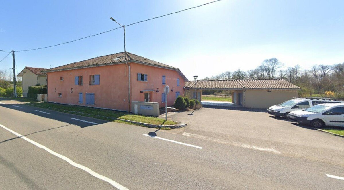 Appartement à louer, 79m², Mézériat