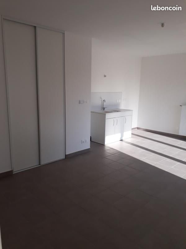 Appartement à louer, 67m², Belleville