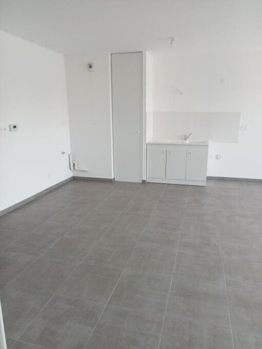 Appartement à louer, 71m², Belleville