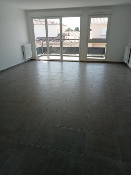 Appartement à louer, 71m², Belleville