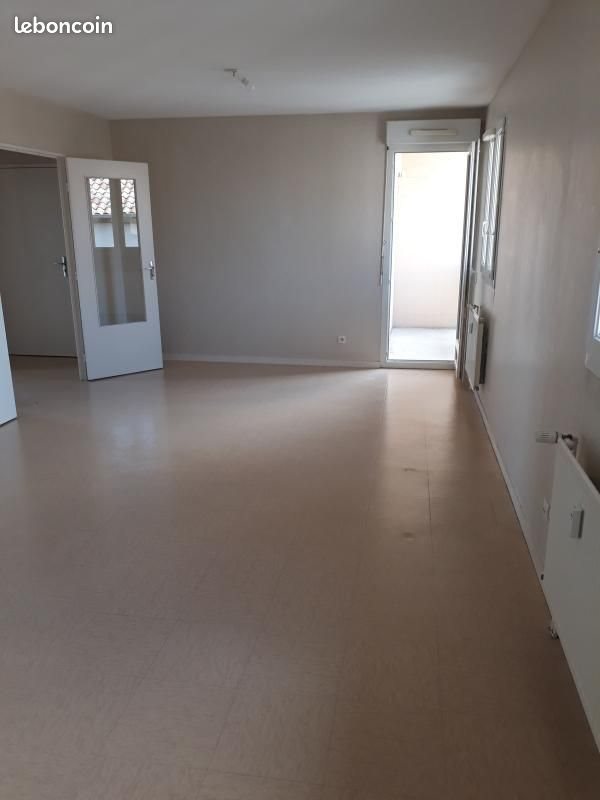 Appartement à louer, 68m², Fleurie