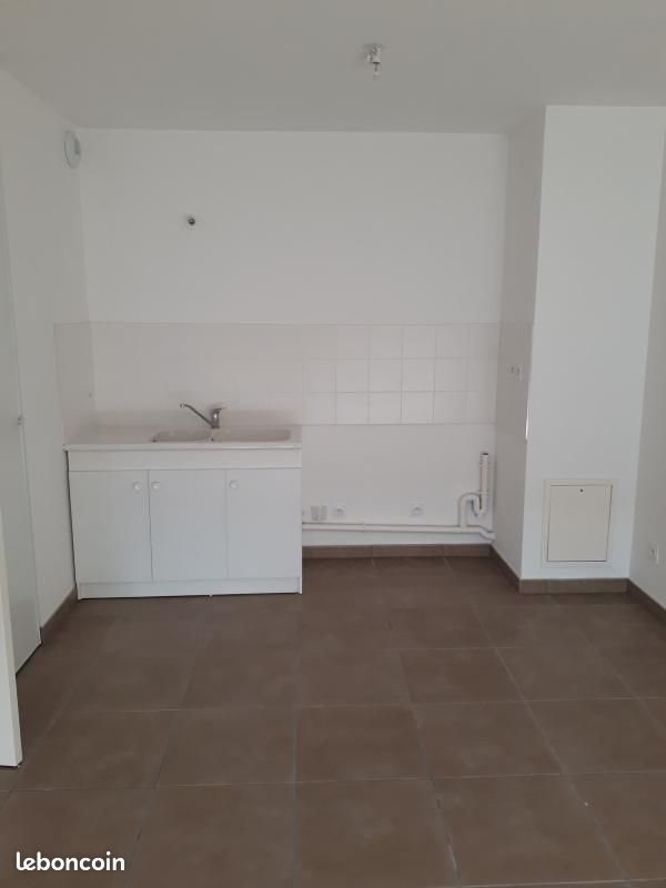 Appartement à louer, 83m², Odenas