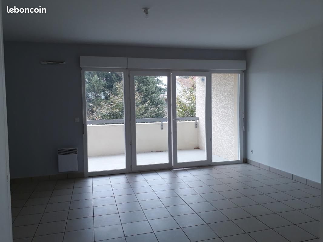 Appartement à louer, 70m², Saint-Paul-de-Varax