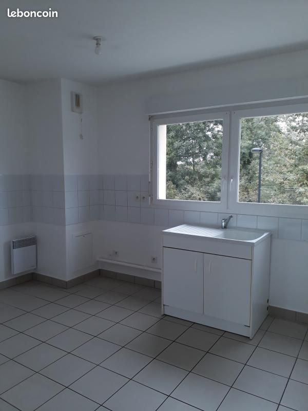 Appartement à louer, 70m², Saint-Paul-de-Varax