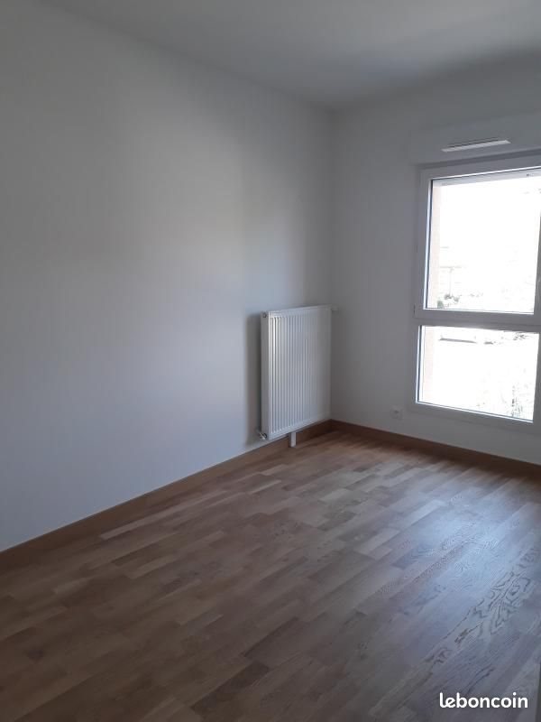 Appartement à louer, 86m², Buellas