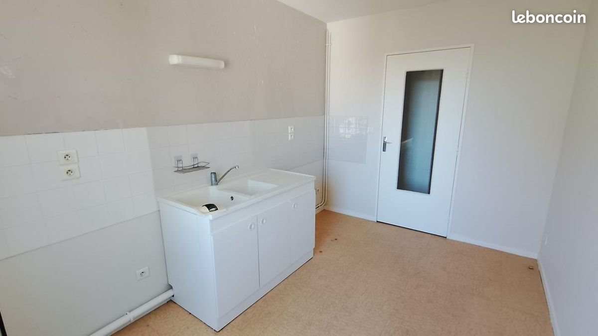 Appartement à louer, 50m², Saint-Trivier-sur-Moignans