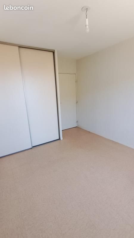 Appartement à louer, 50m², Saint-Trivier-sur-Moignans