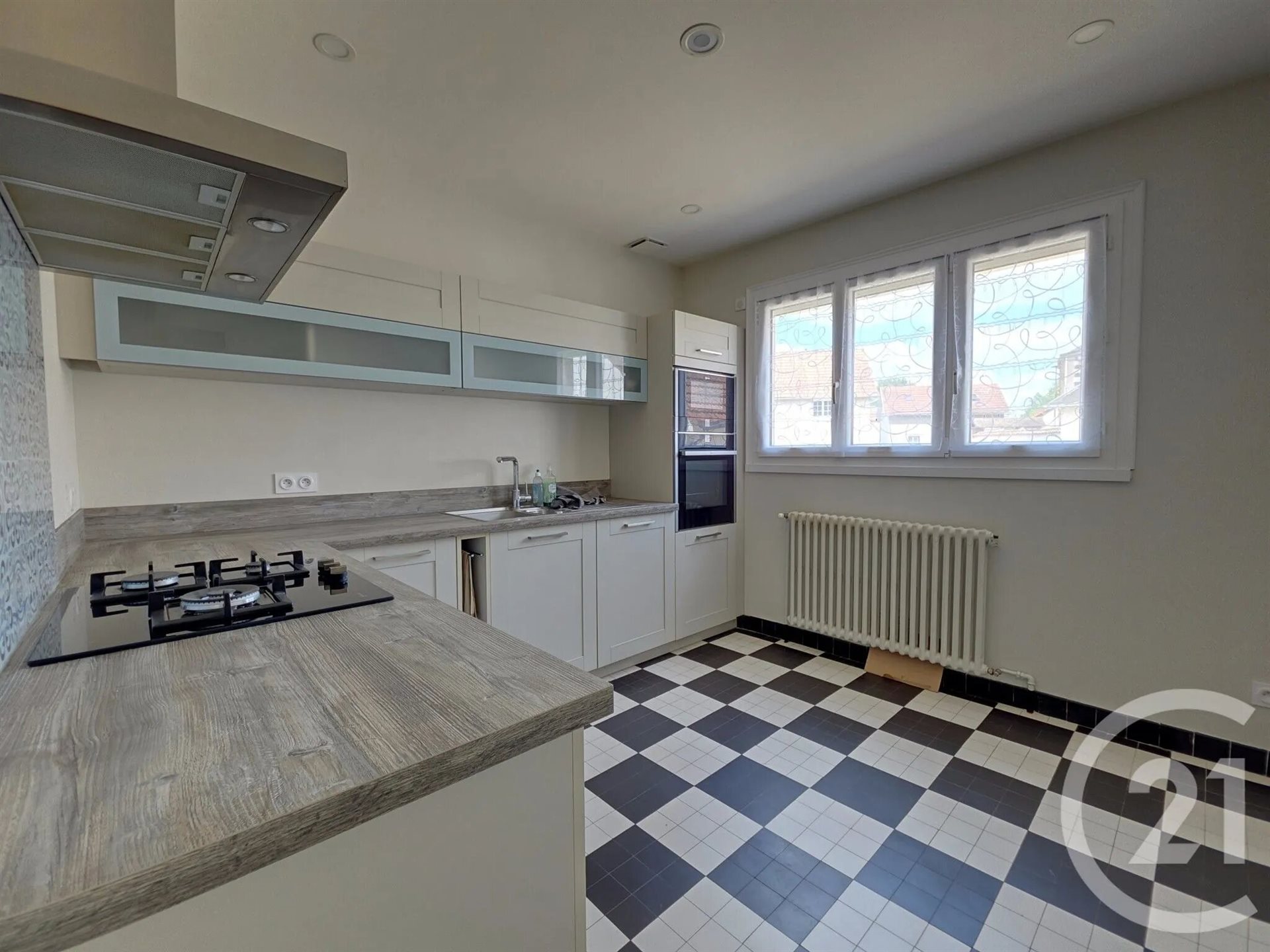 Maison à vendre, 135m², Maintenon