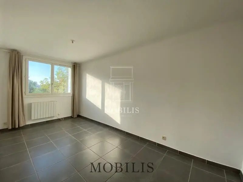 Appartement à louer, 50m², Marseille 8ème
