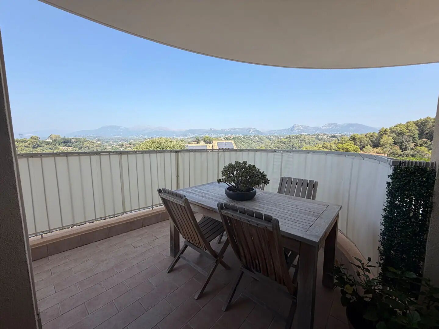 Appartement à louer, 97m², La Gaude