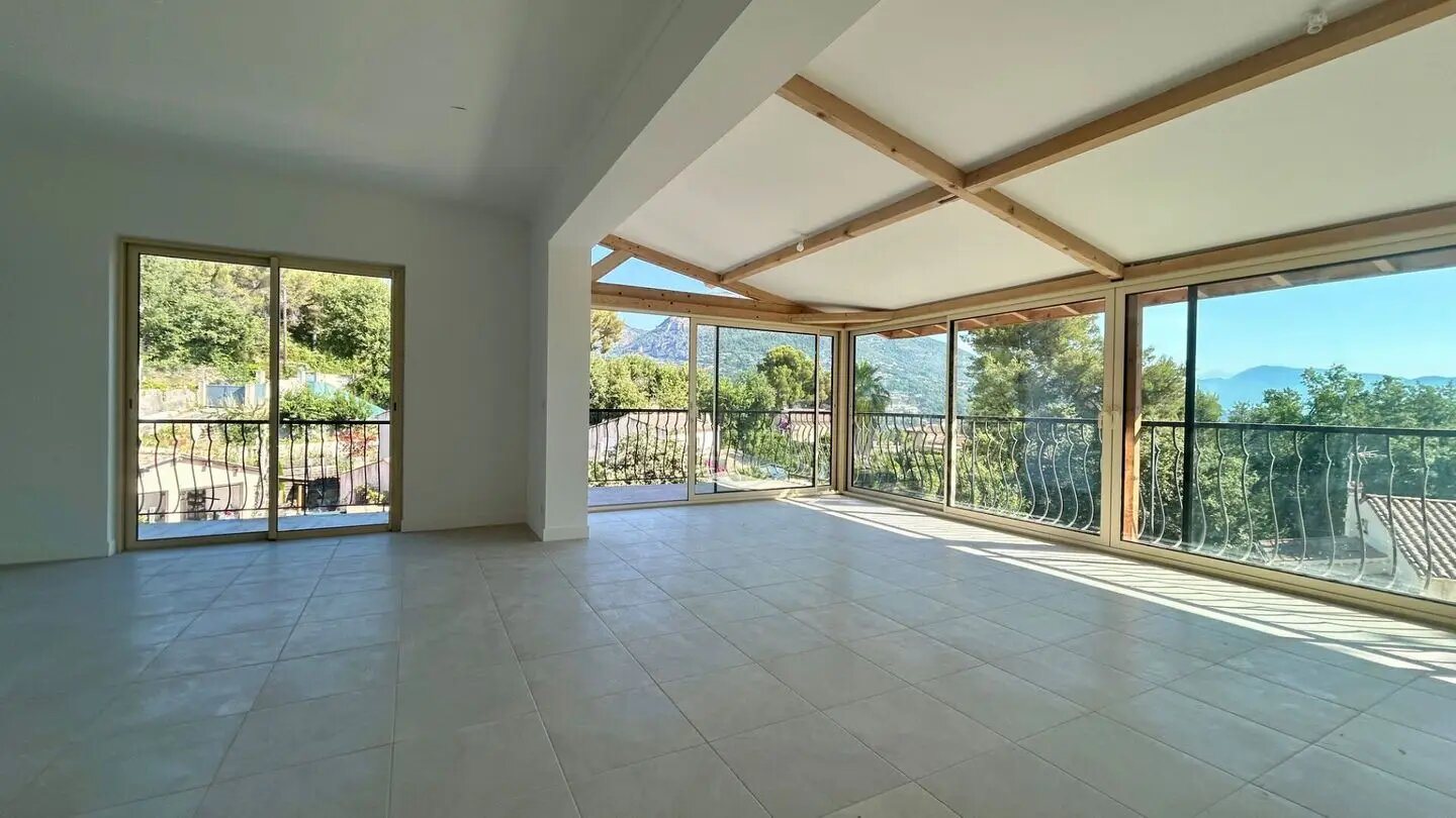 Appartement à louer, 120m², La Gaude