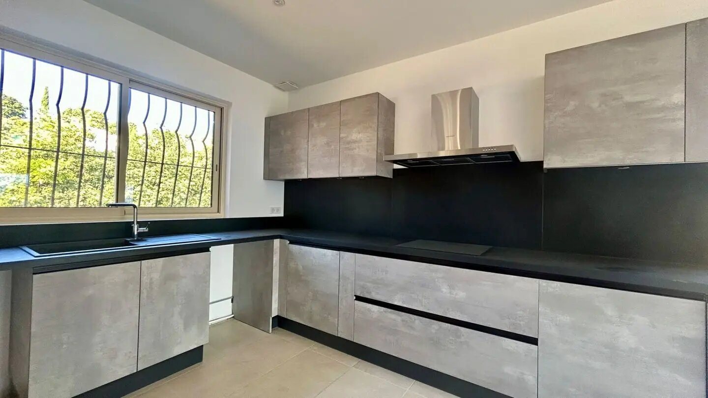 Appartement à louer, 120m², La Gaude