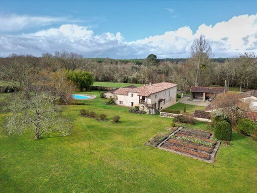 Maison 8 pièces 276 m² · à Langon · 276 m² · 648 900 €