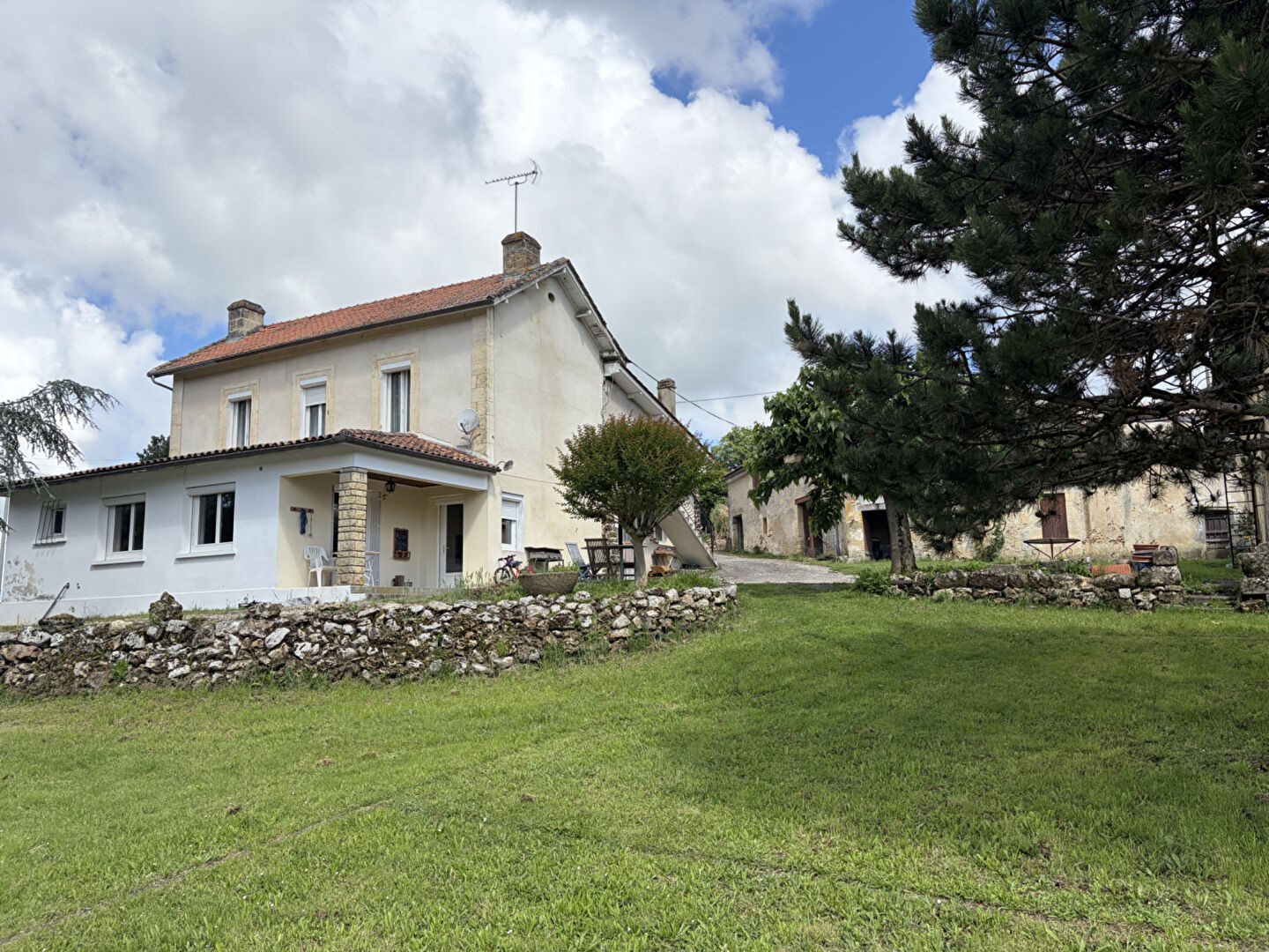 Maison à vendre, 237m², Lamothe-Montravel