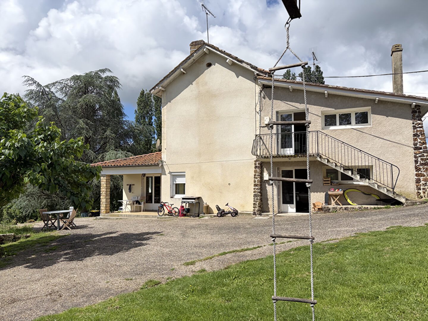 Maison à vendre, 237m², Lamothe-Montravel