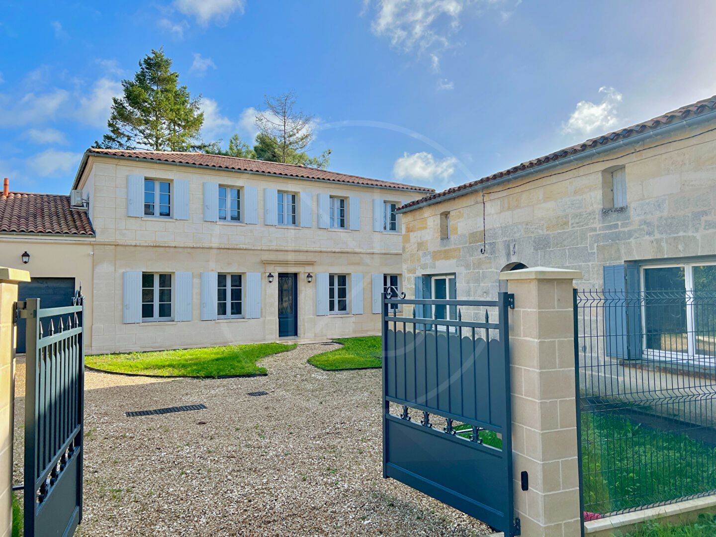 Maison à vendre, 268m², Saint-Emilion