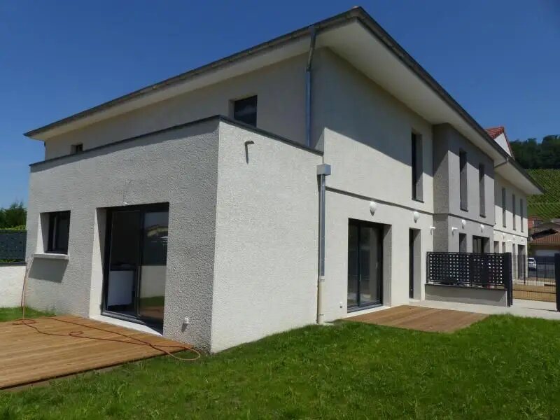 Appartement à louer, 90m², Saint-Savin