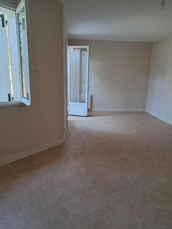 Maison à louer, 79m², Hommes
