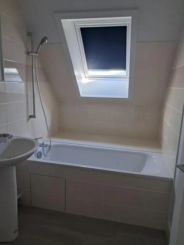 Maison à louer, 79m², Hommes