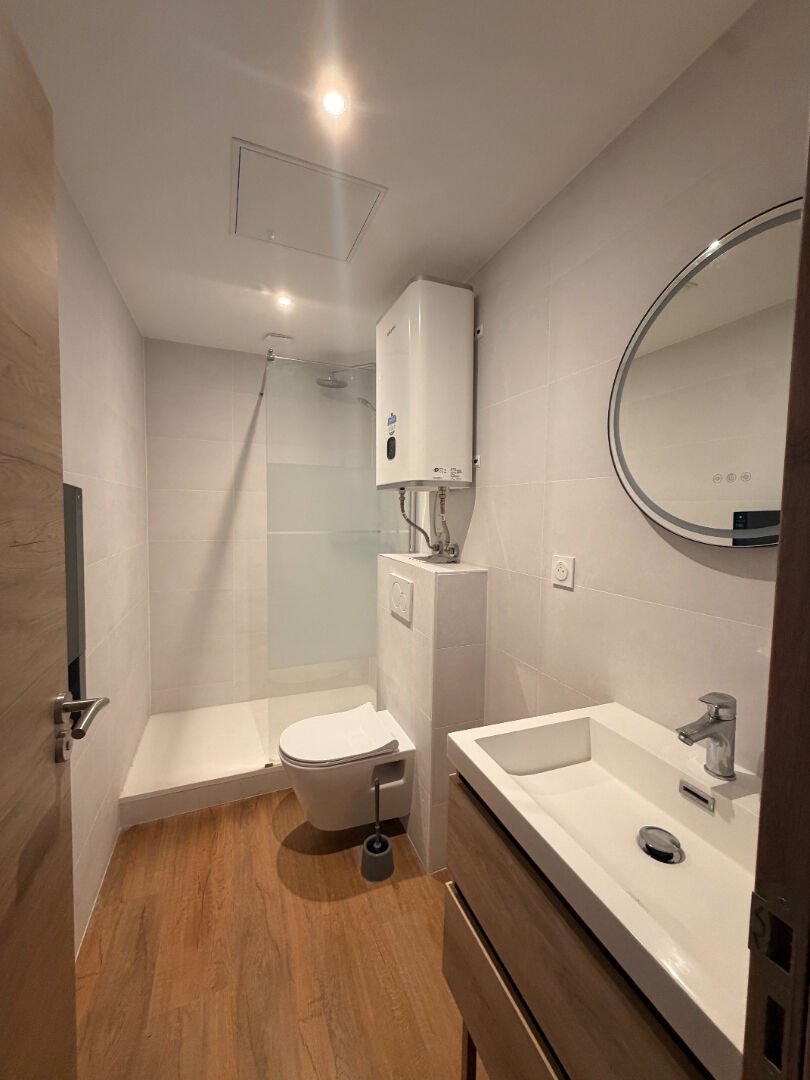 Appartement à louer, NaNm², Valence