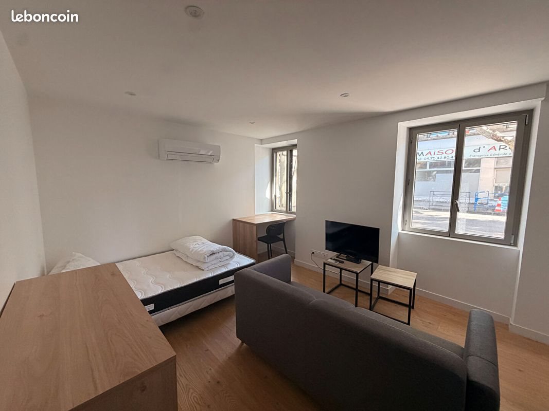 Appartement à louer, 23m², Valence