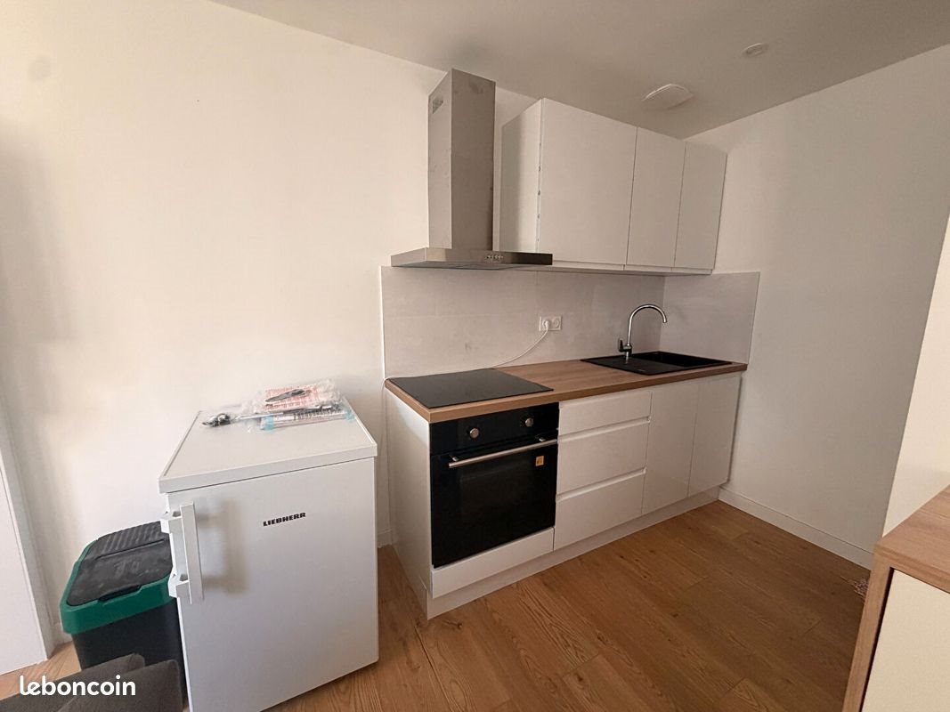 Appartement à louer, 23m², Valence