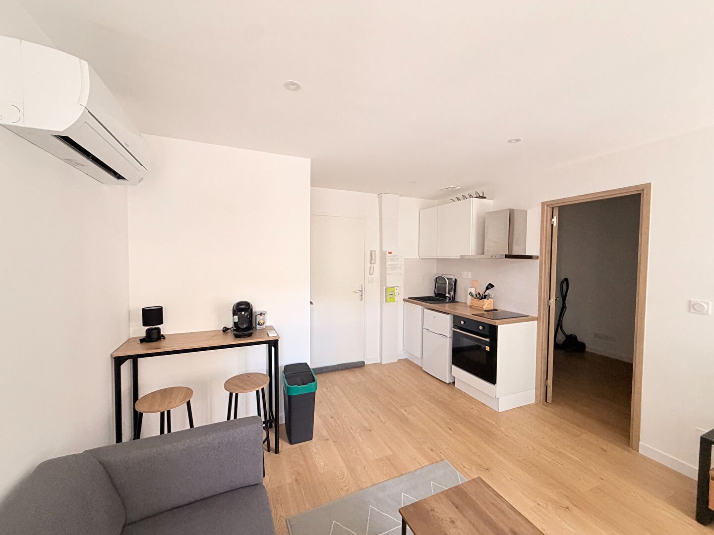 Appartement à louer, 1m², Valence