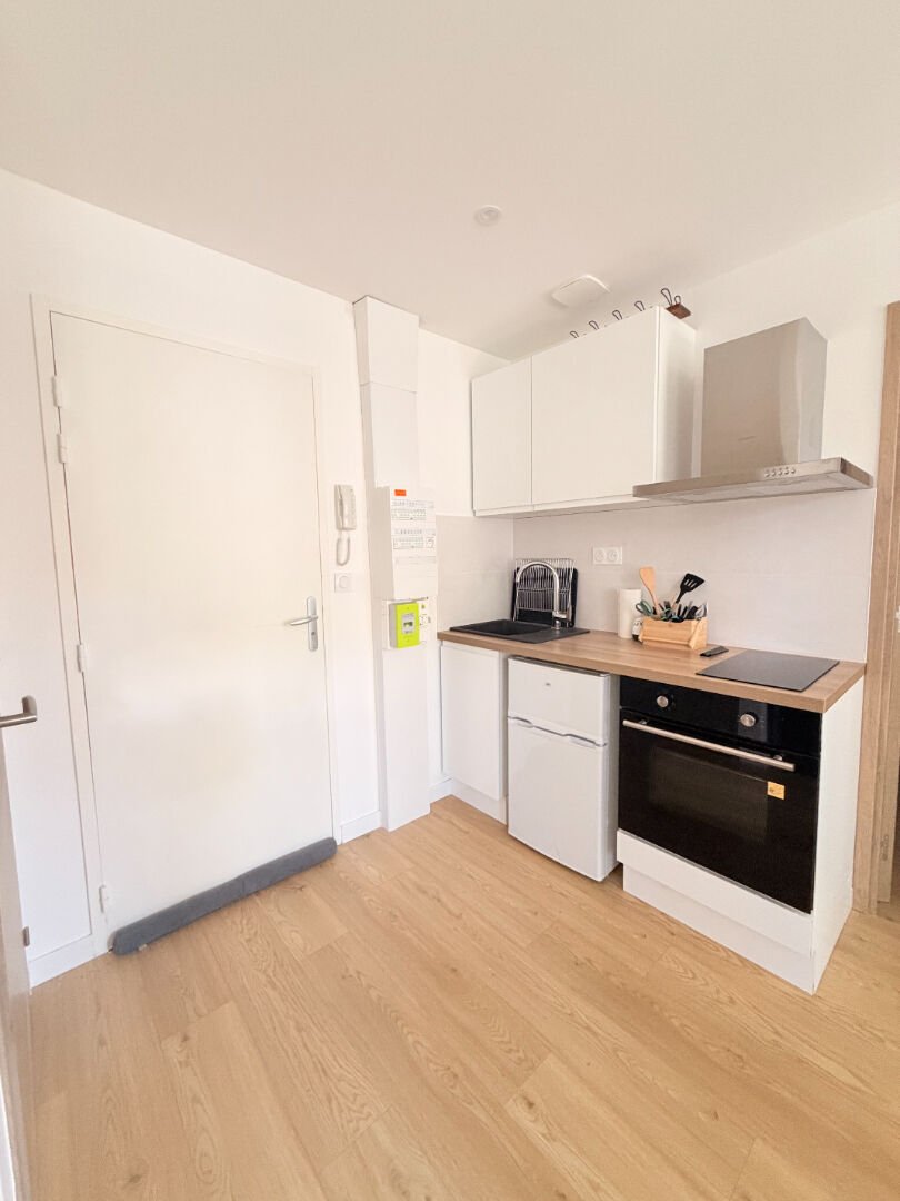 Appartement à louer, 1m², Valence