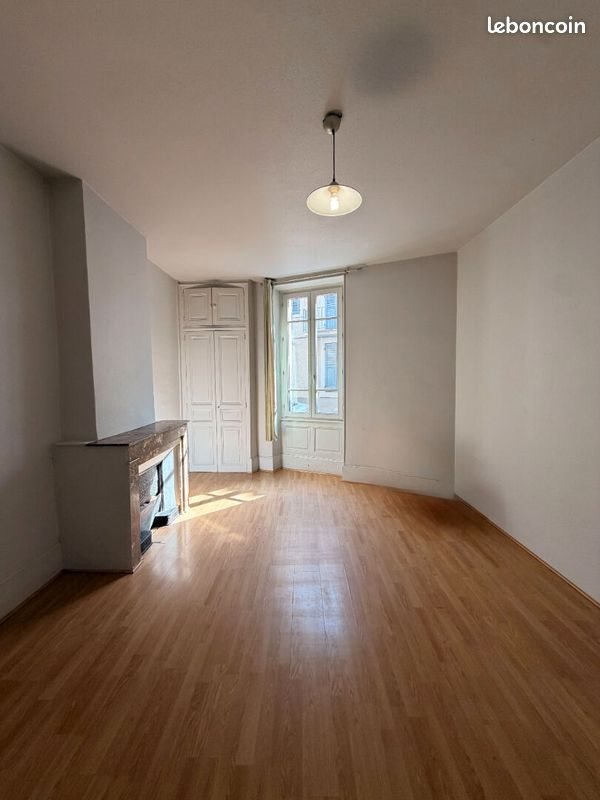 Appartement à louer, 27m², Valence