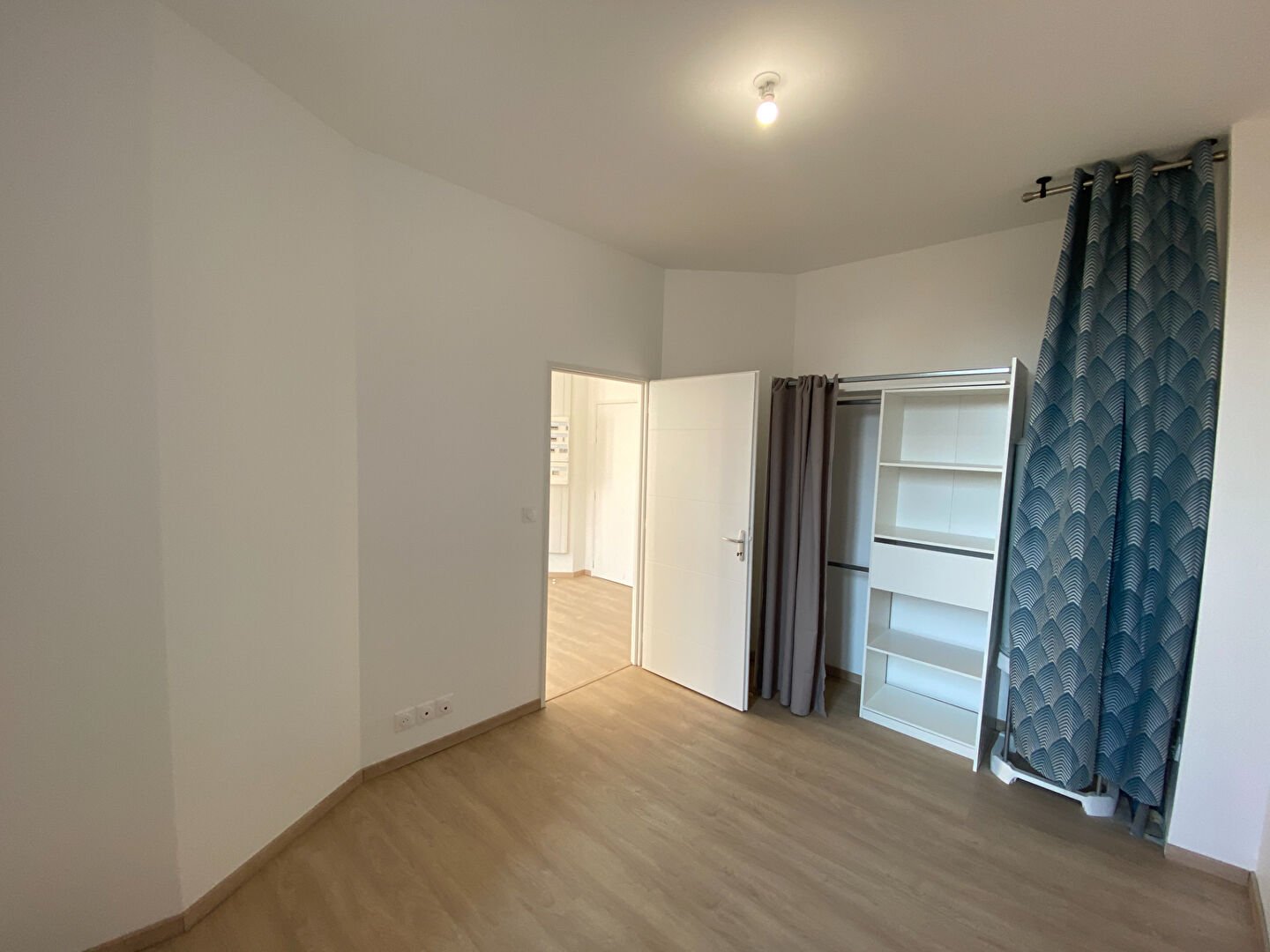 Appartement à louer, 1m², Valence