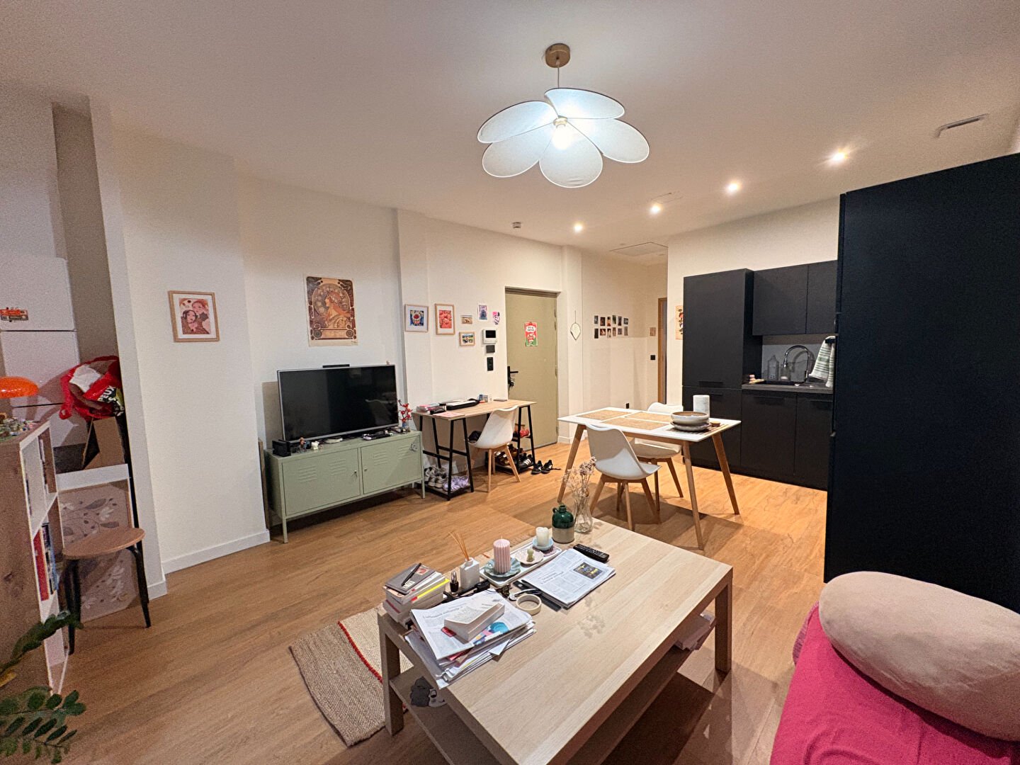 Appartement à louer, 1m², Valence