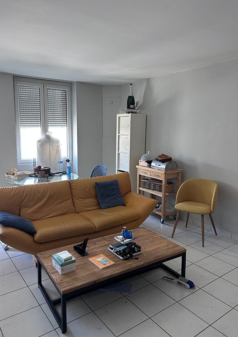 Appartement à louer, 2m², Valence