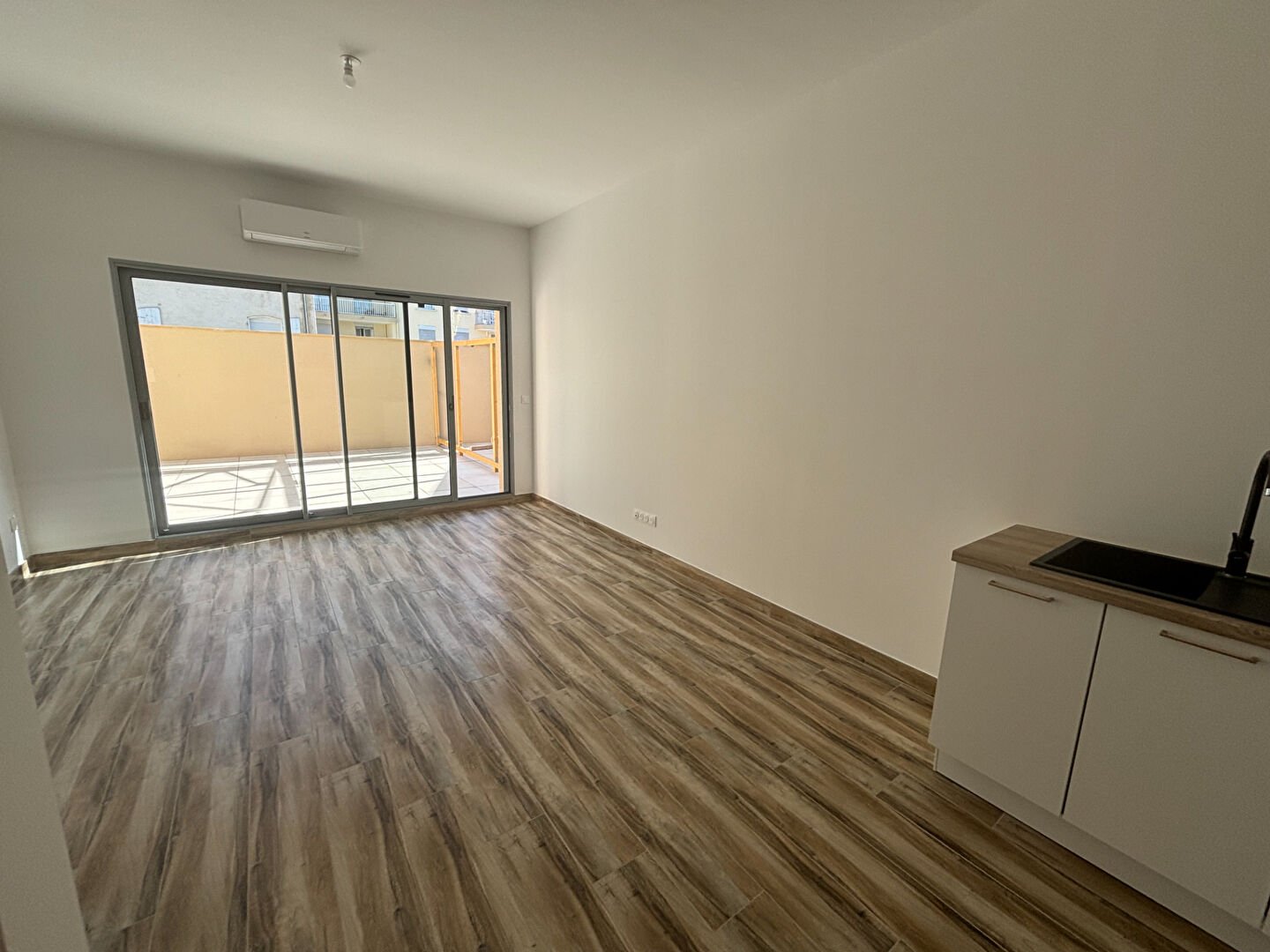 Appartement à louer, 2m², Valence