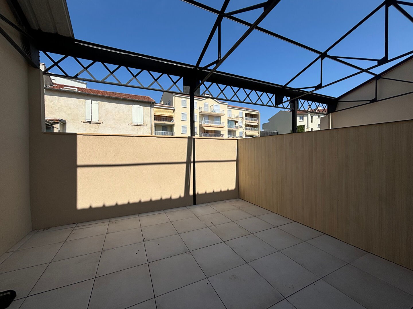 Appartement à louer, 2m², Valence