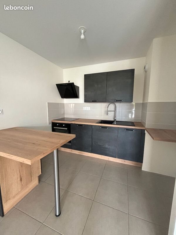 Appartement à louer, 45m², Portes-lès-Valence